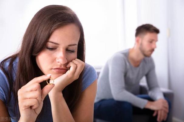面临离婚怎么挽回男方离婚后想挽回老公该怎么做?
