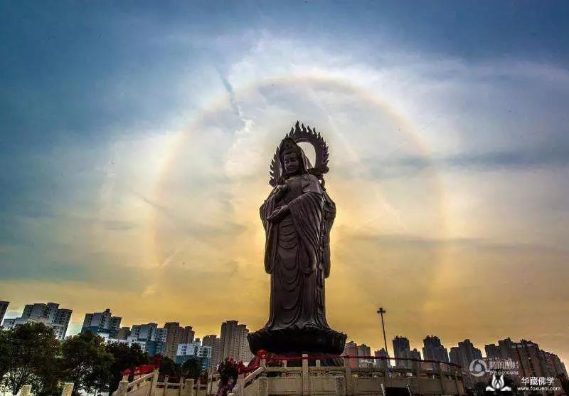 全国各地佛菩萨圣像首次公开看一眼功德万倍发一次亿万的持!