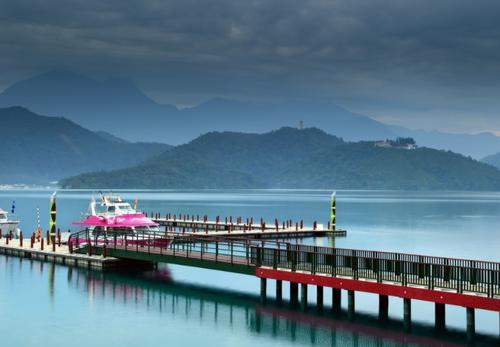 来到台湾一定要来到日月潭欣赏这里最大的淡水湖