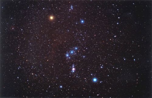 上图即为猎户座从上往下不算m42依次为星宿六星宿七星宿一星宿