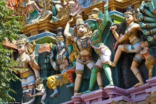 印度米纳克希神庙雕像林立的彩色印片