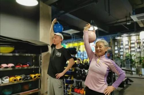 70岁奶奶健身练出马甲线对于中老年人健身来说应该怎么开始